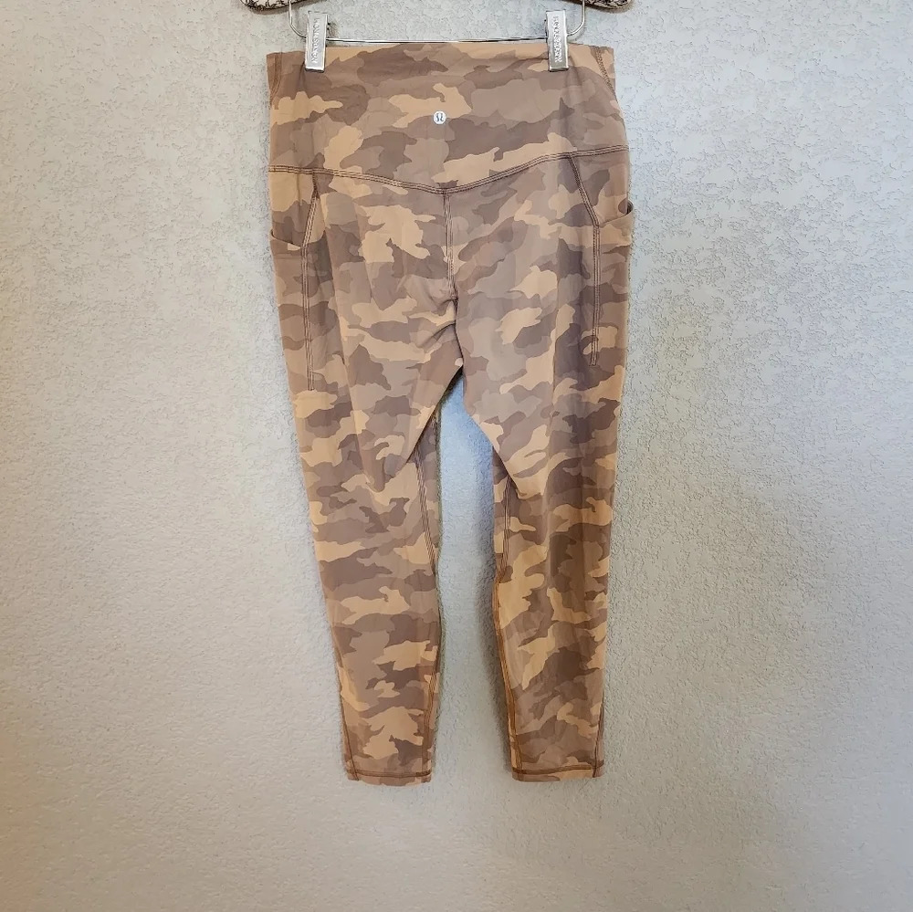 Lululemon high- rise camo leggins size 12
